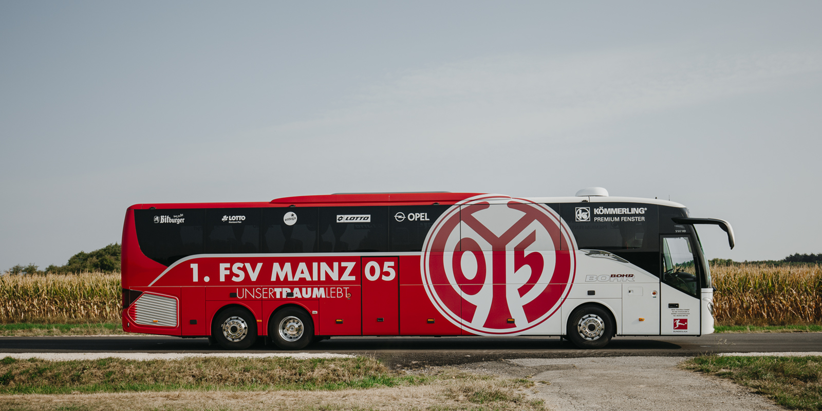 Mannschaftsbusse — BOHR Reisen